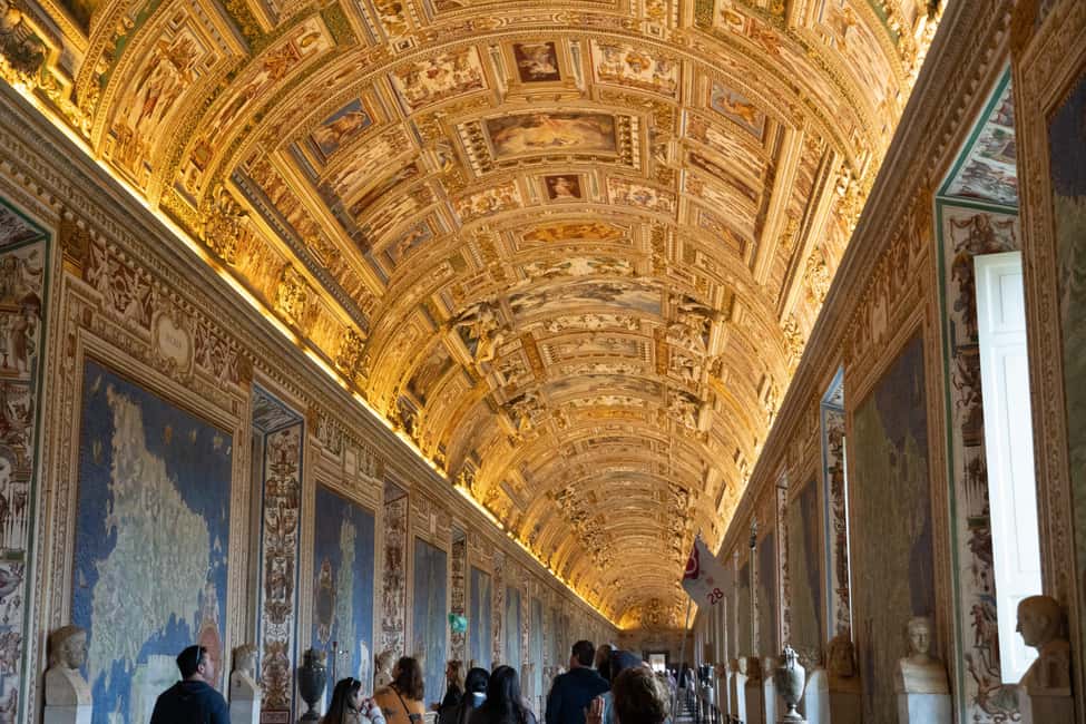 Vatican Museums & Sistine Chapel Skip-the-Ticket-Line Tour - Gallery of Maps: history lessons you can actually see