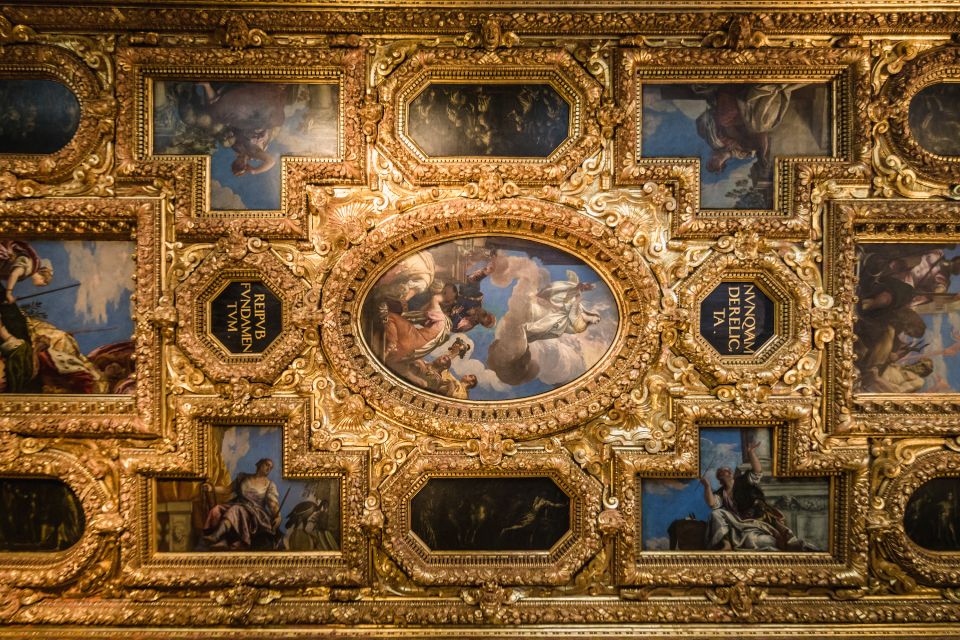Venice: Doge's Palace, Bridge of Sighs & Prisons Guided Tour - Optional Gondola Upgrade: Worth It if You Want a Full Venice Day