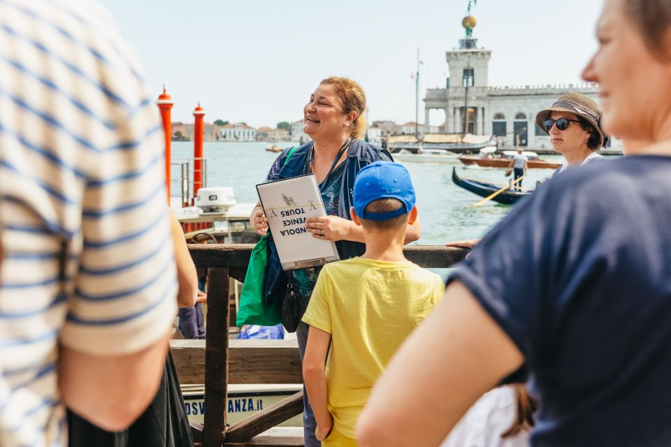 Venice: Grand Canal Gondola Ride with App Commentary - Why This Gondola Route Works: Grand Canal Views Plus Gondola-Only Waterways