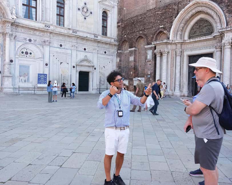 Venice: Rialto Bridge & Offbeat Unusual Venice Walking Tour - Rialto and San Marco, the calm way to see Venice