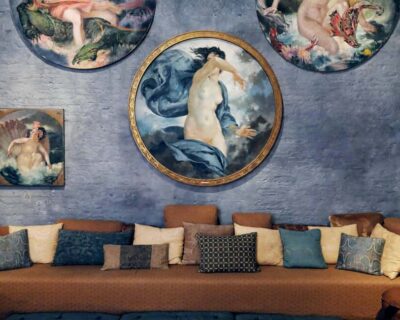 Venice: Rialto Bridge & Offbeat Unusual Venice Walking Tour - Scala Contarini del Bovolo and the spiral-stair feel of Venice