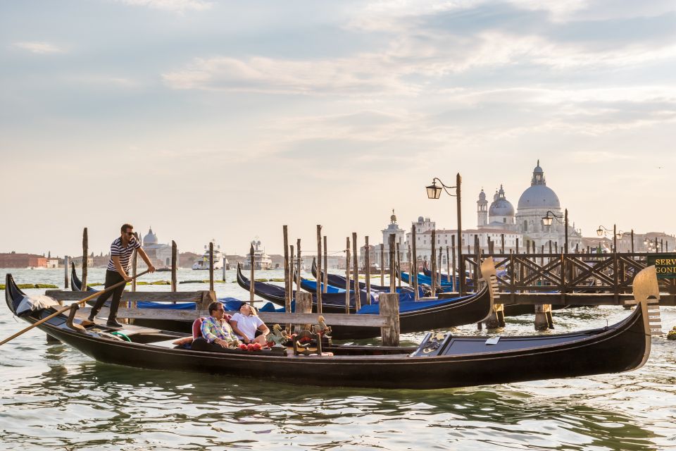 Venice: Shared Gondola Ride Across the Grand Canal - What’s Included, What’s Not, and What You Should Pack