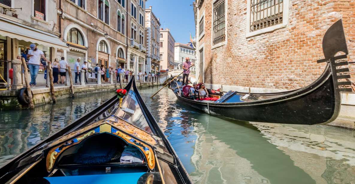 Venice: Shared Gondola Ride Across the Grand Canal - Shared Gondola Reality: Seats, Photos, and the “Time on the Water” Truth