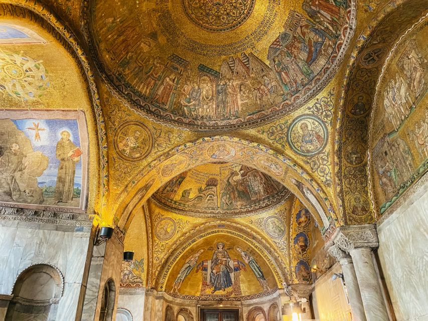 Venice: St. Mark Basilica Ticket, Audioguide+History Gallery - First stop: pick up your tickets and get the audio app ready