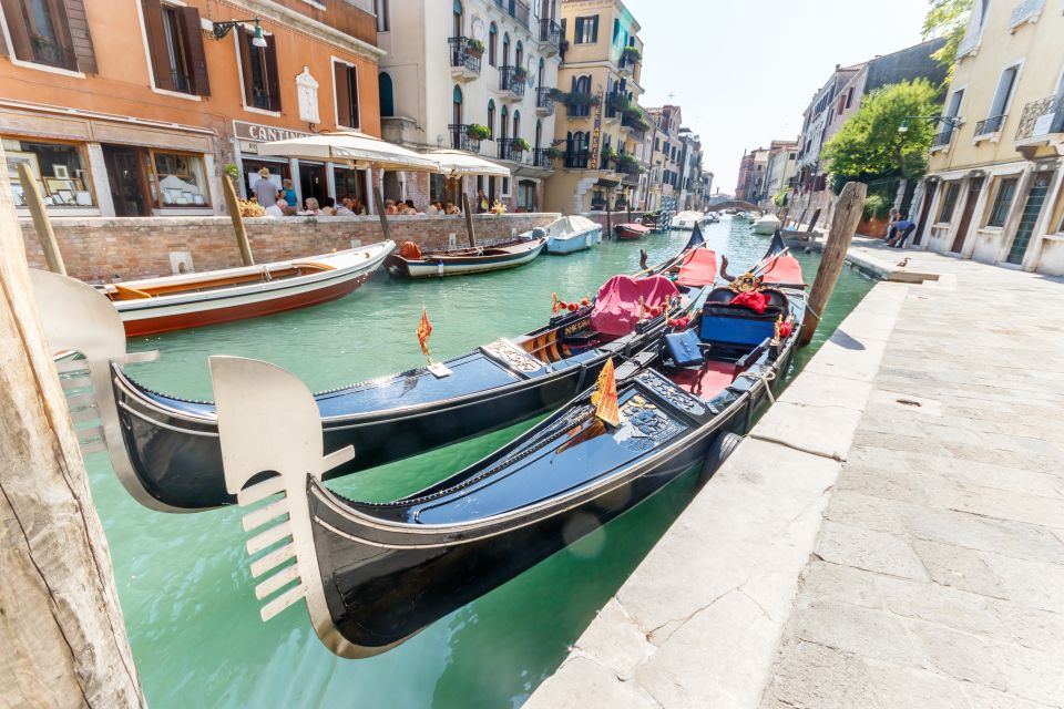 Venice: Traditional Shared Gondola Ride - Key things to know before you go