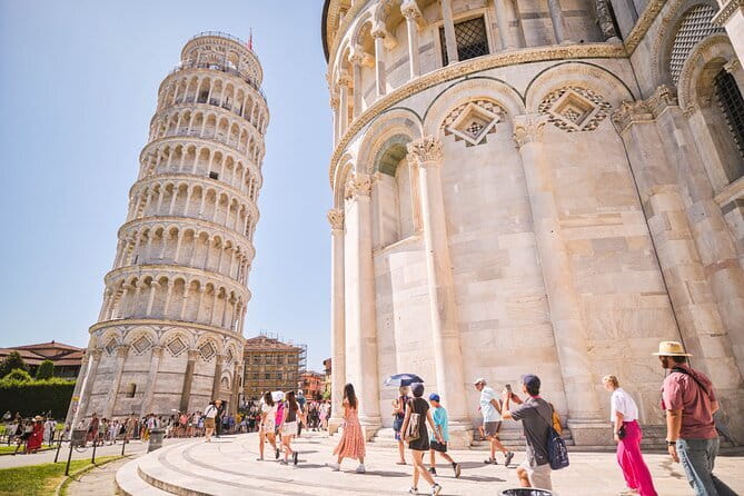 Winner 2025 Florence Sunset Food & Wine Tour by Eating Europe - Stop 3: Formaggi E Salumi Sandro & Ivana and the Pecorino vs Parmigiano Test